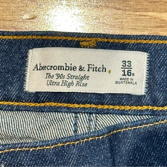 NWT Abercrombie & Fitch The 90s Straight Ultra High Rise Blue Jeans Sz 33/16R‎ - Picture 3 of 10